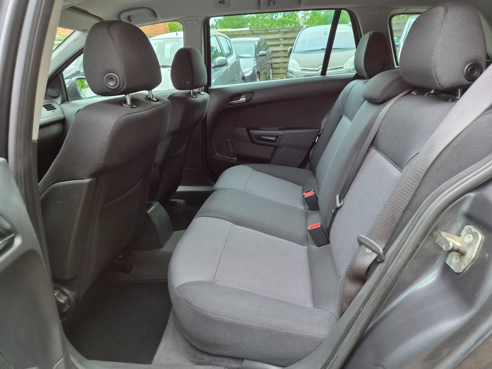 Opel Astra 1,6 16V 115 Classic Wagon 5d