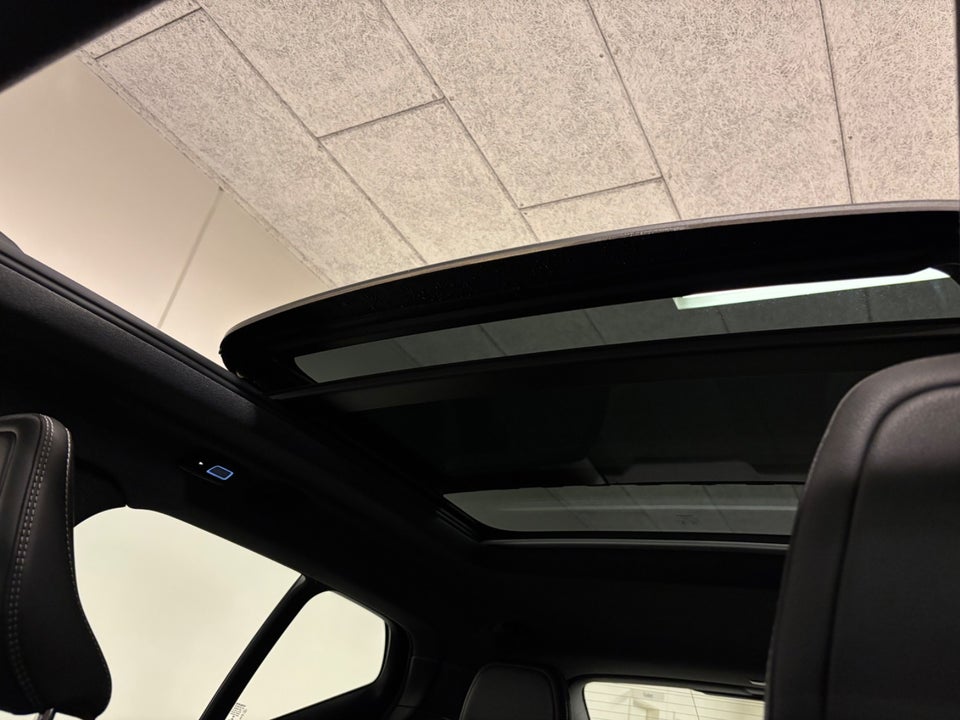 Volvo XC40 P8 ReCharge Twin Pro 5d