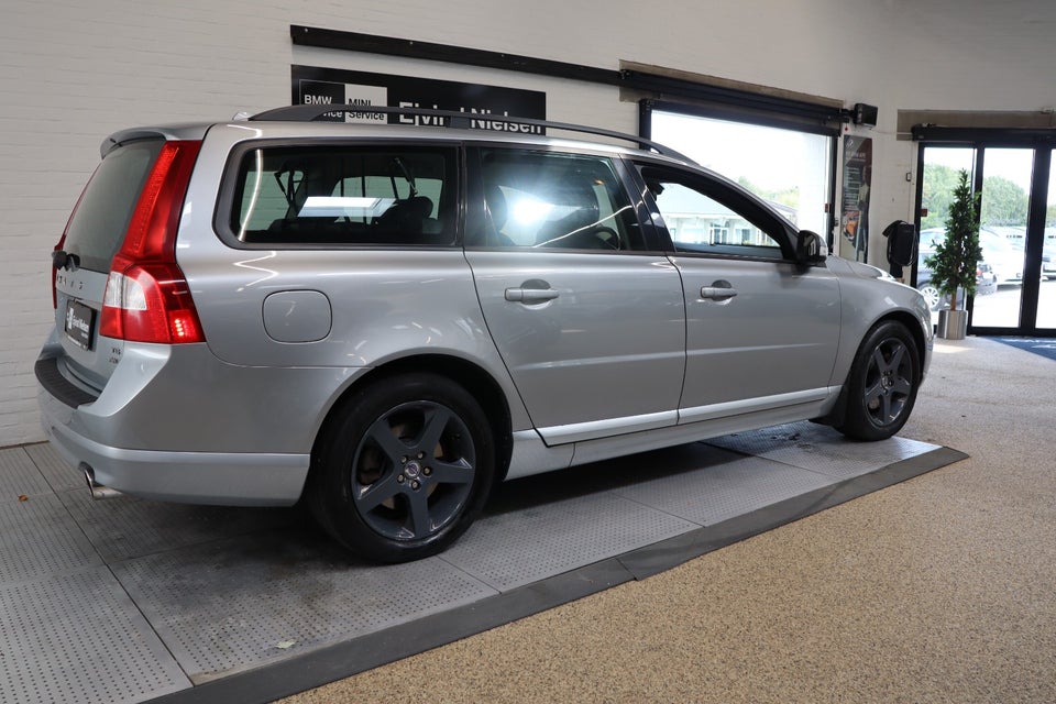 Volvo V70 3,0 T6 aut. AWD 5d