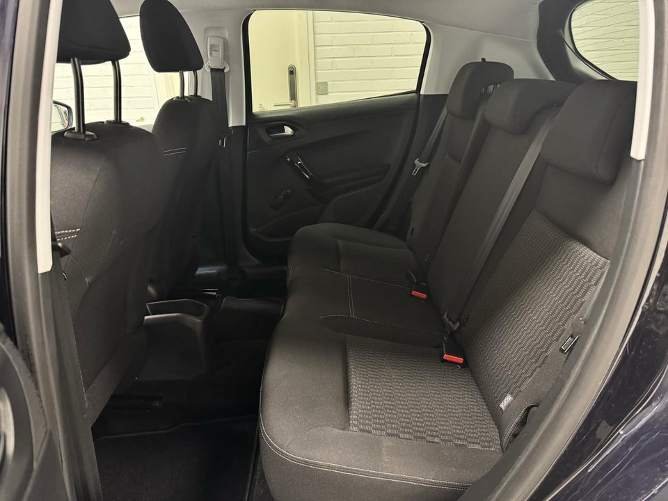 Peugeot 208 1,6 BlueHDi 100 Allure 5d
