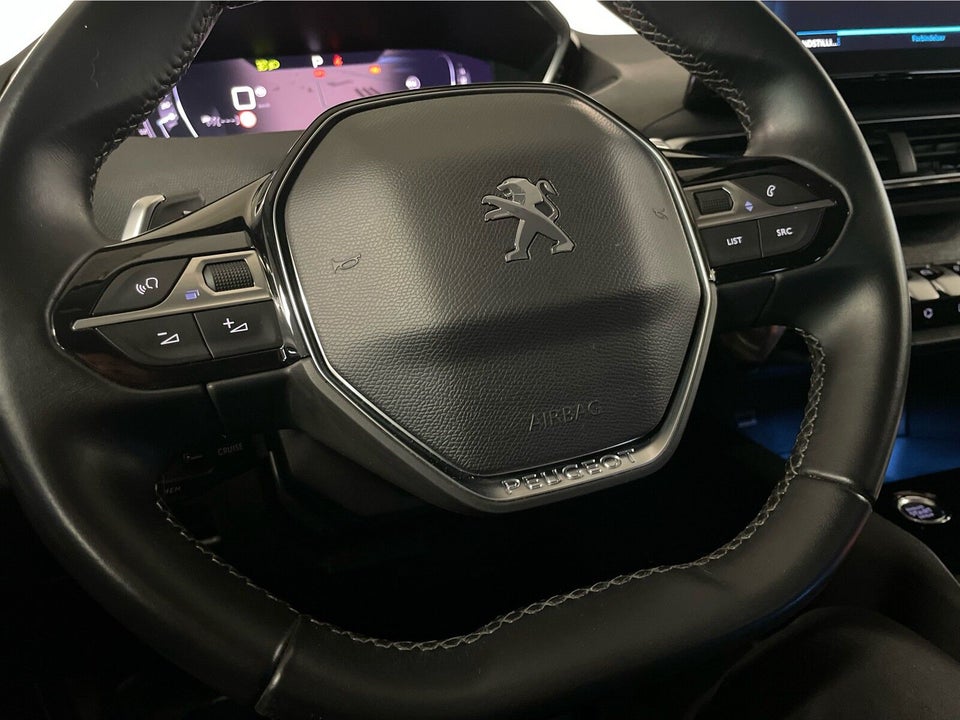 Peugeot 3008 1,5 BlueHDi First Selection EAT8 5d