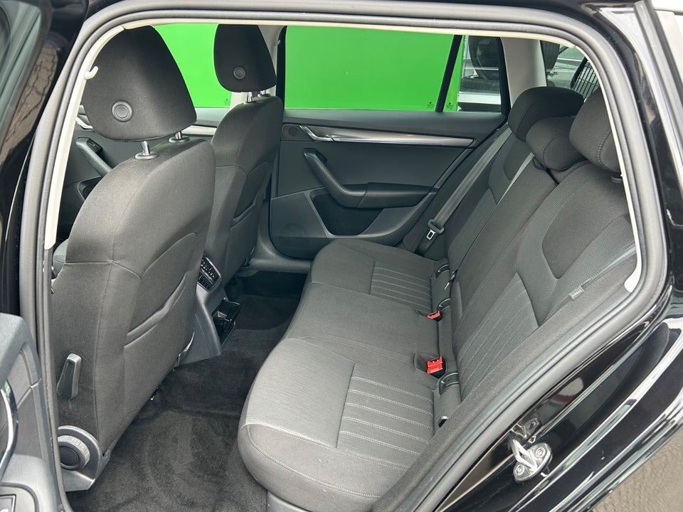 Skoda Octavia 2,0 TSi 190 Business Line Combi DSG 5d