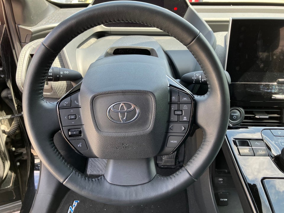 Toyota bZ4X Active 5d