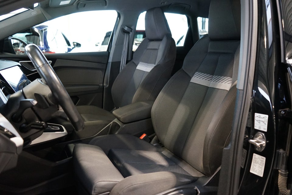 Audi Q4 e-tron 40  5d