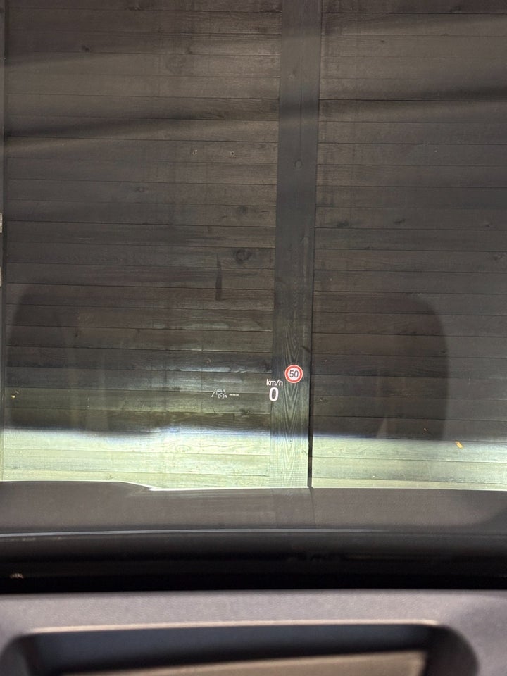 Ford Explorer 77 Premium Extended Range 5d