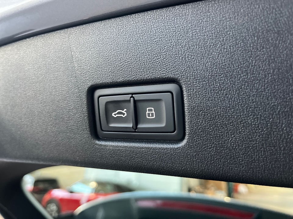 Audi Q4 e-tron 40  5d