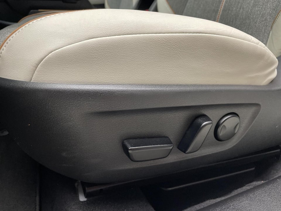 Mazda MX-30 e-SkyActiv First Edition 5d