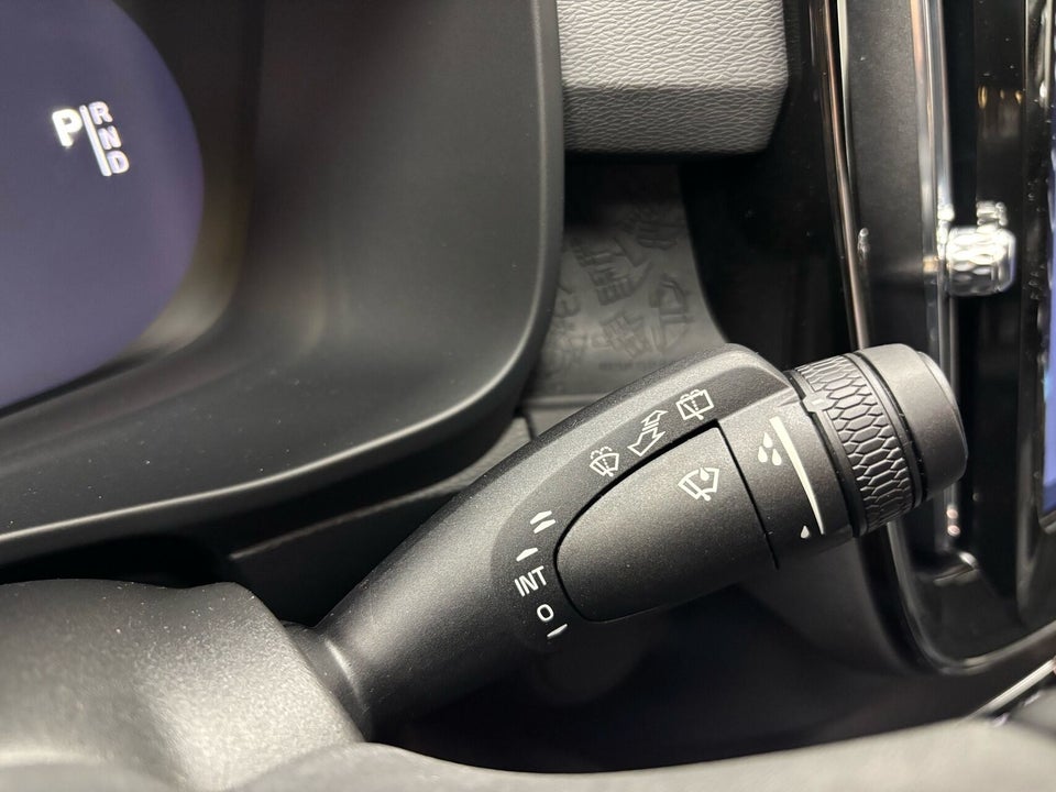 Volvo XC40 P6 ReCharge Core 5d