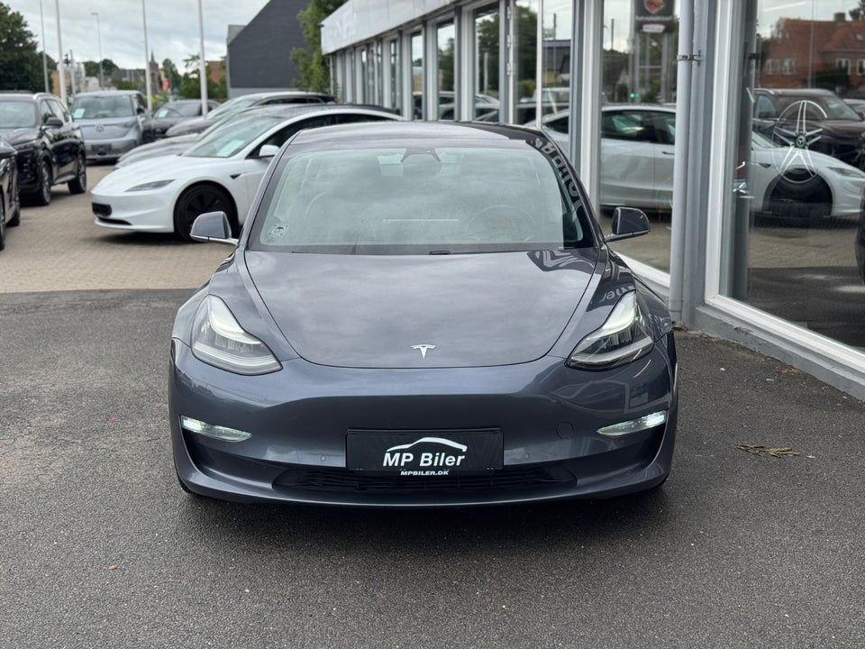 Tesla Model 3 Long Range AWD 4d