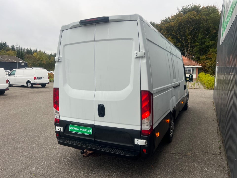 Iveco Daily 2,3 35S16 16m³ Van