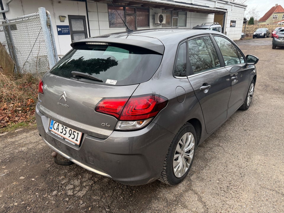 Citroën C4 1,6 BlueHDi 100 Feel 5d