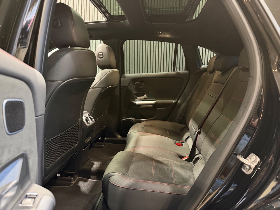 Mercedes EQA300 AMG Premium 4Matic 5d