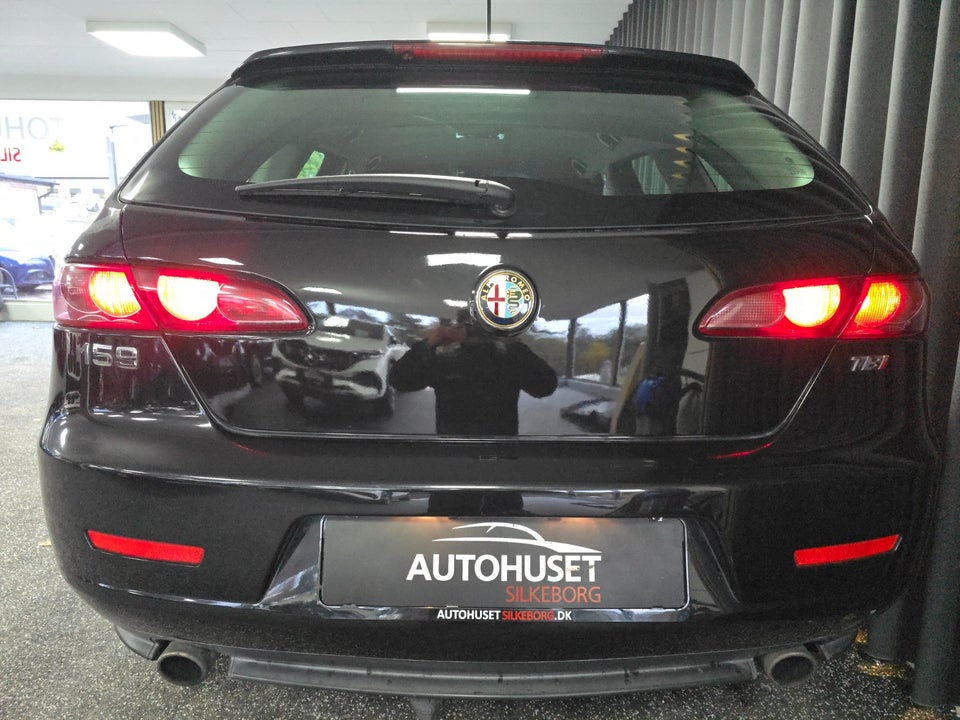 Alfa Romeo 159 1,75 TBi Distinctive Sportwagon 5d
