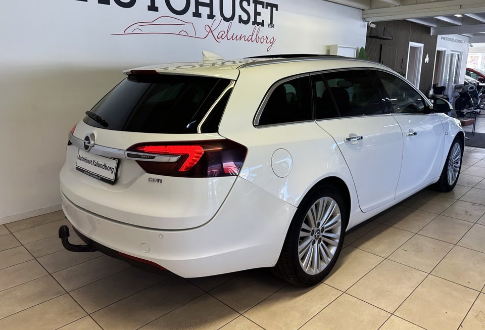 Opel Insignia 2,0 CDTi 160 Cosmo Sports Tourer 5d