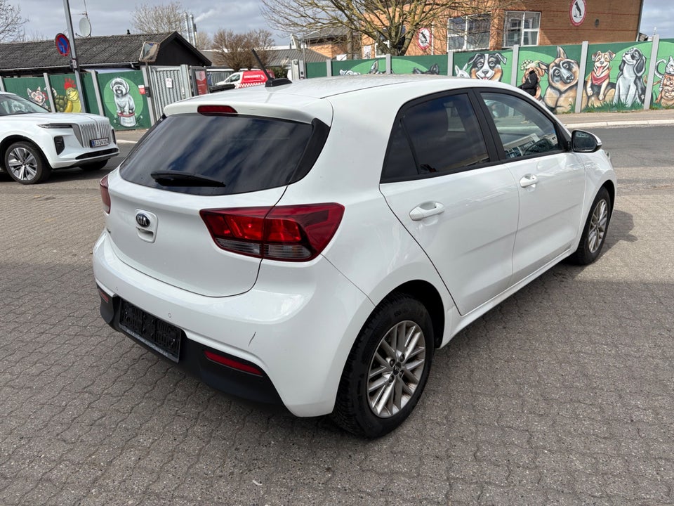 Kia Rio 1,25 MPi Prestige 5d