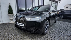 BMW iX, modelår 2022, 33,000 km
