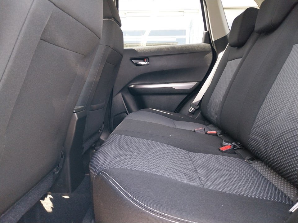 Suzuki Vitara 1,5 S-Hybrid Active AGS 5d