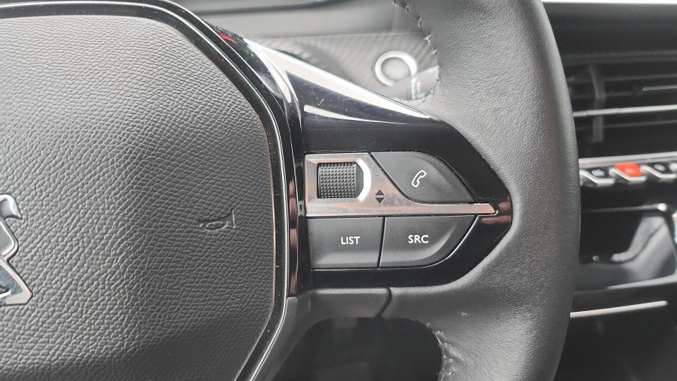 Peugeot e-208 50 Allure 5d