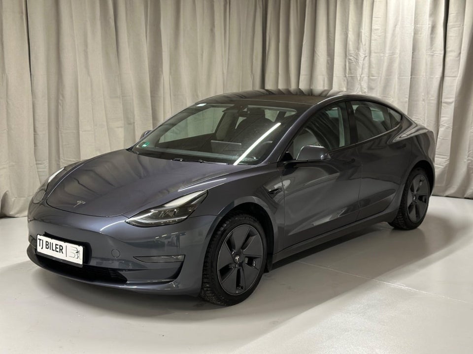 Tesla Model 3 Standard Range+ RWD 4d