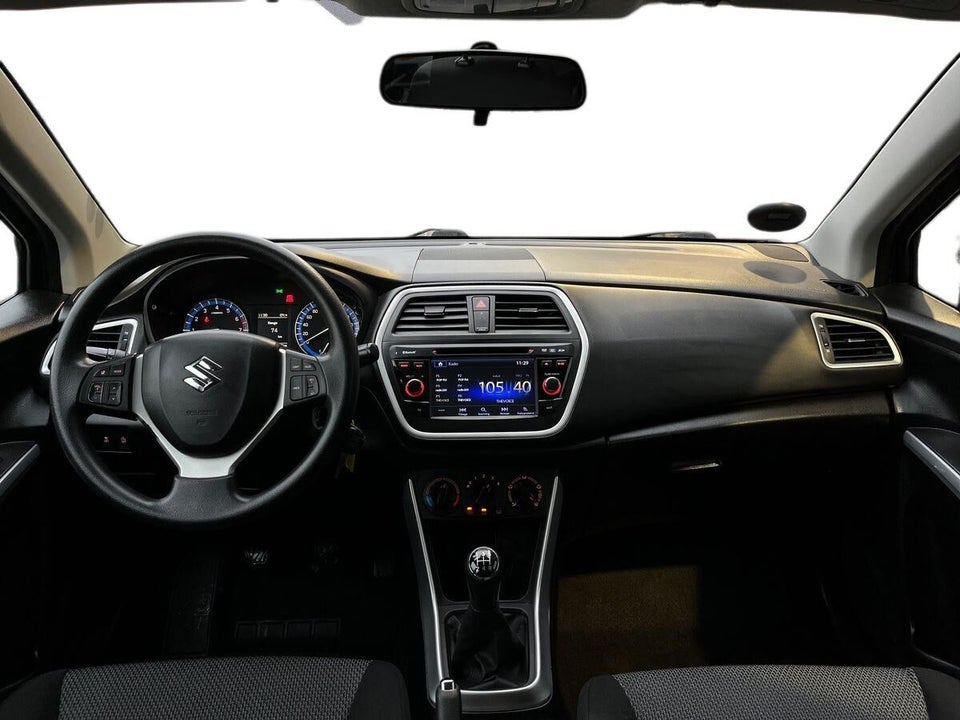 Suzuki S-Cross 1,6 Comfort Edition 5d
