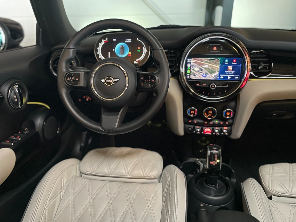 MINI Cooper 1,5 Essential Cabriolet aut. 2d