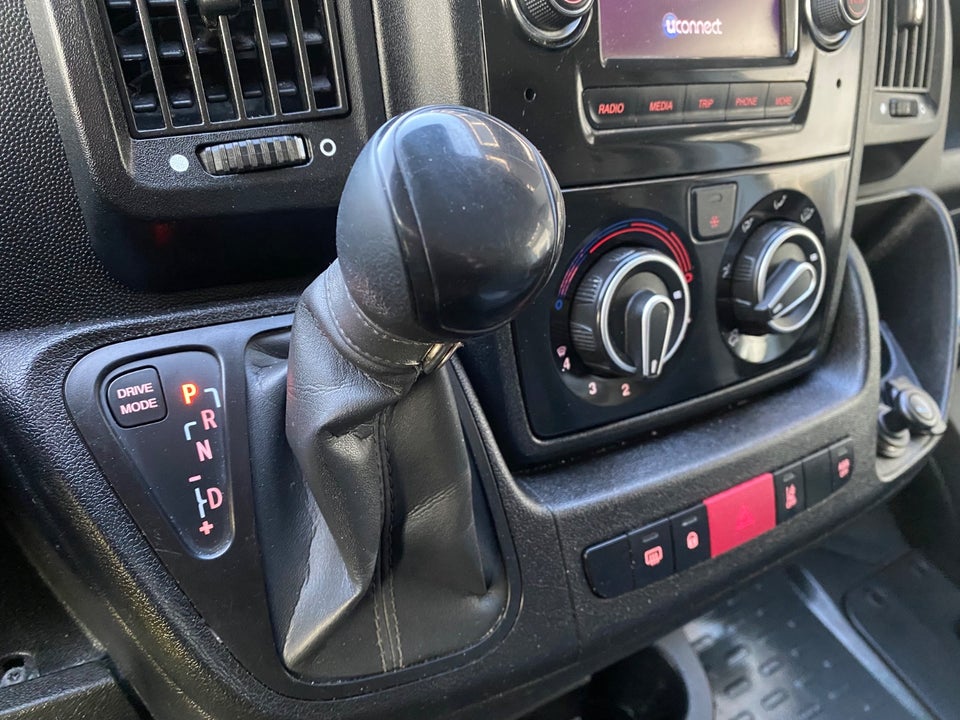 Fiat Ducato 35 2,2 MJT 140 Kassevogn L3H2 Pro+ aut.