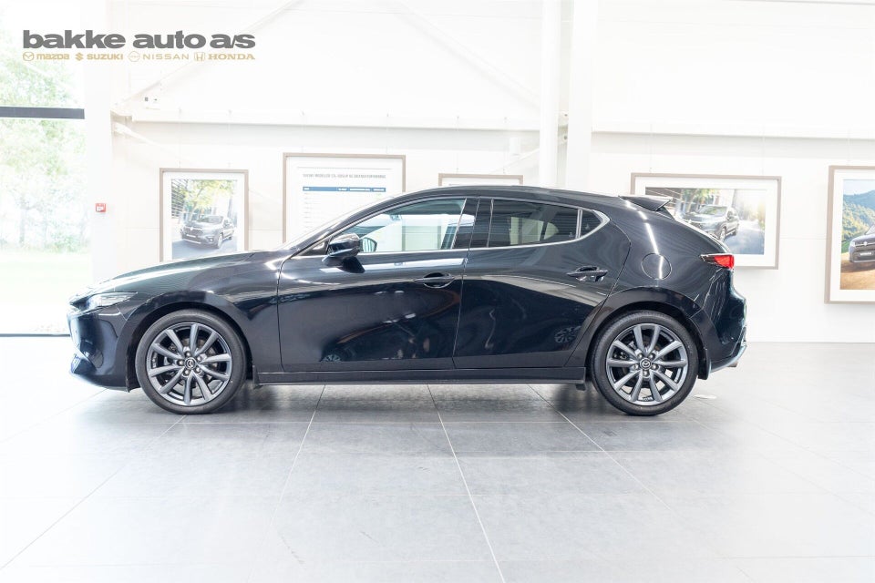 Mazda 3 2,0 e-SkyActiv-G 150 Cosmo Tech aut. 5d