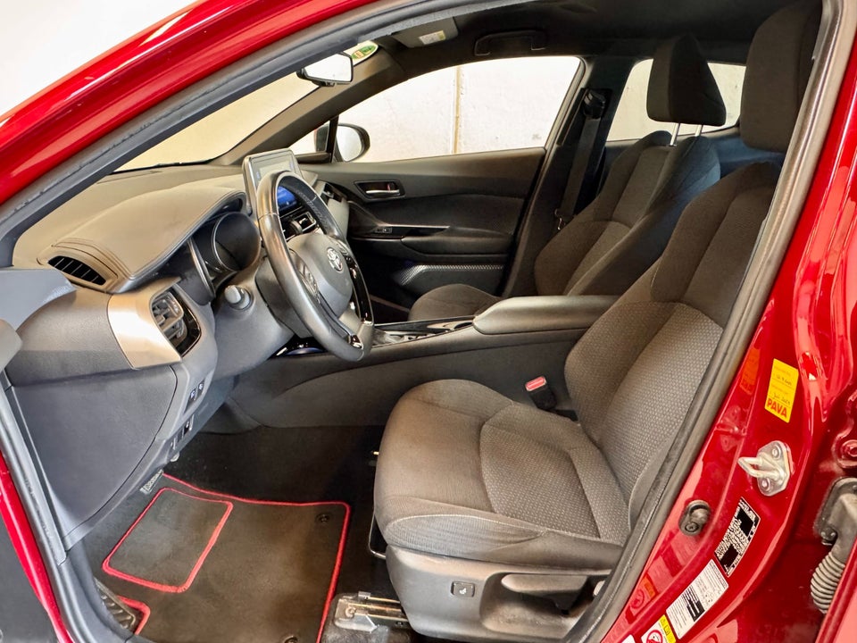 Toyota C-HR 1,8 Hybrid C-LUB Premium Selected CVT 5d