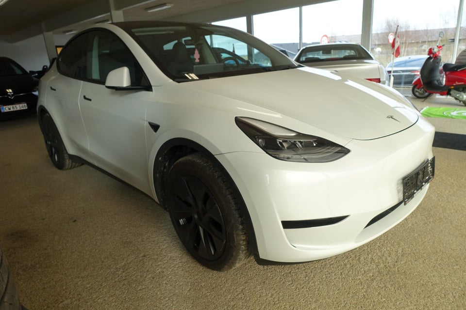 Tesla Model Y RWD 5d