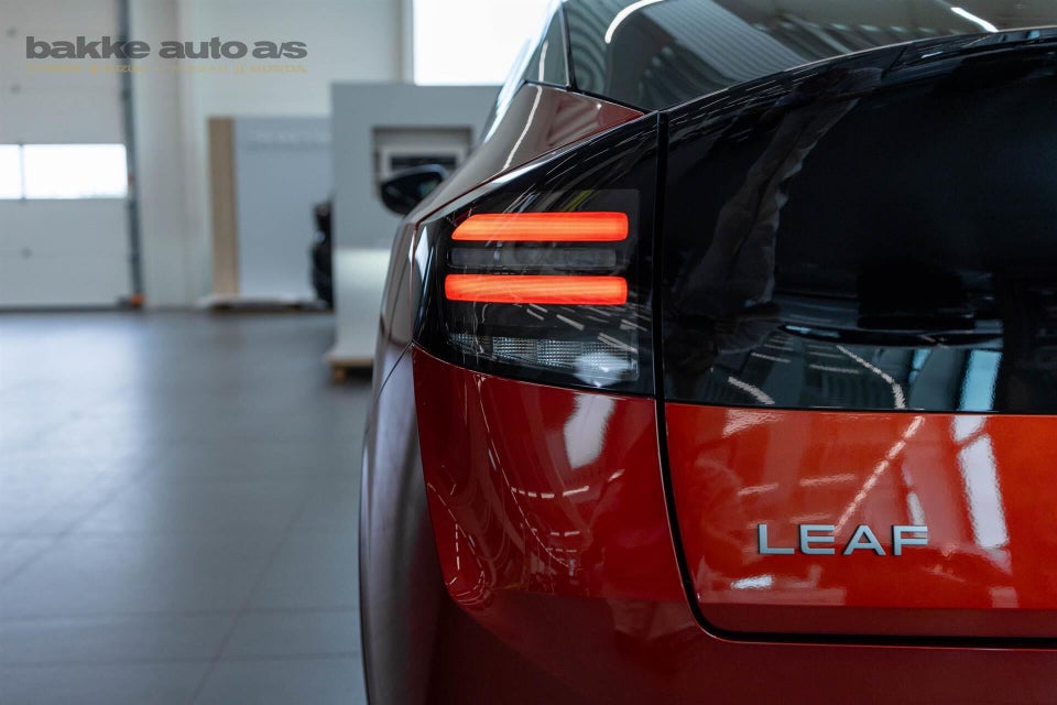 Nissan Leaf 52 Engage 5d