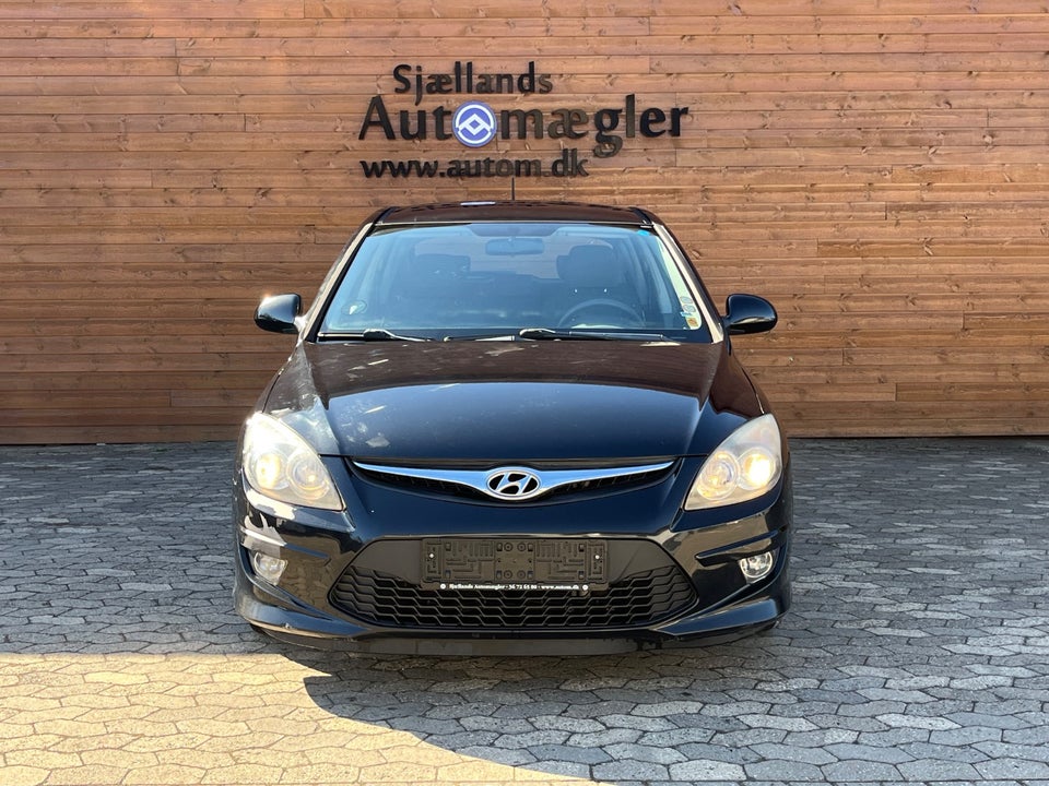 Hyundai i30 1,6 CRDi 90 Comfort Eco 5d