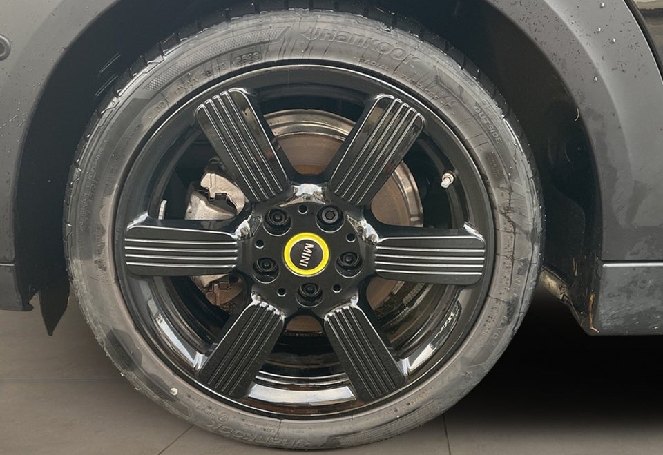 MINI Cooper SE Yours Trim 3d