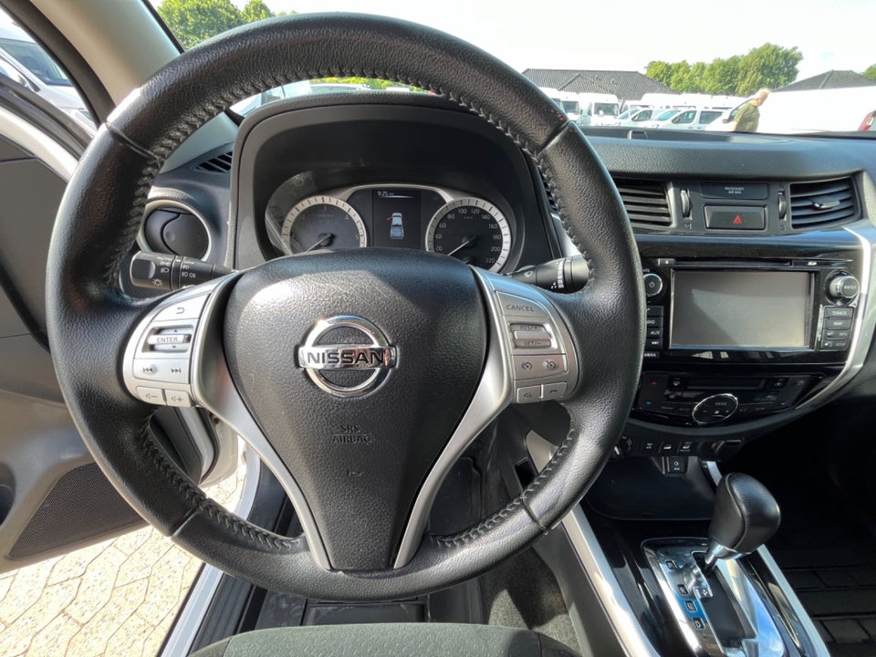 Nissan Navara 2,3 dCi 190 Db.Kab N-Connecta aut. 4d