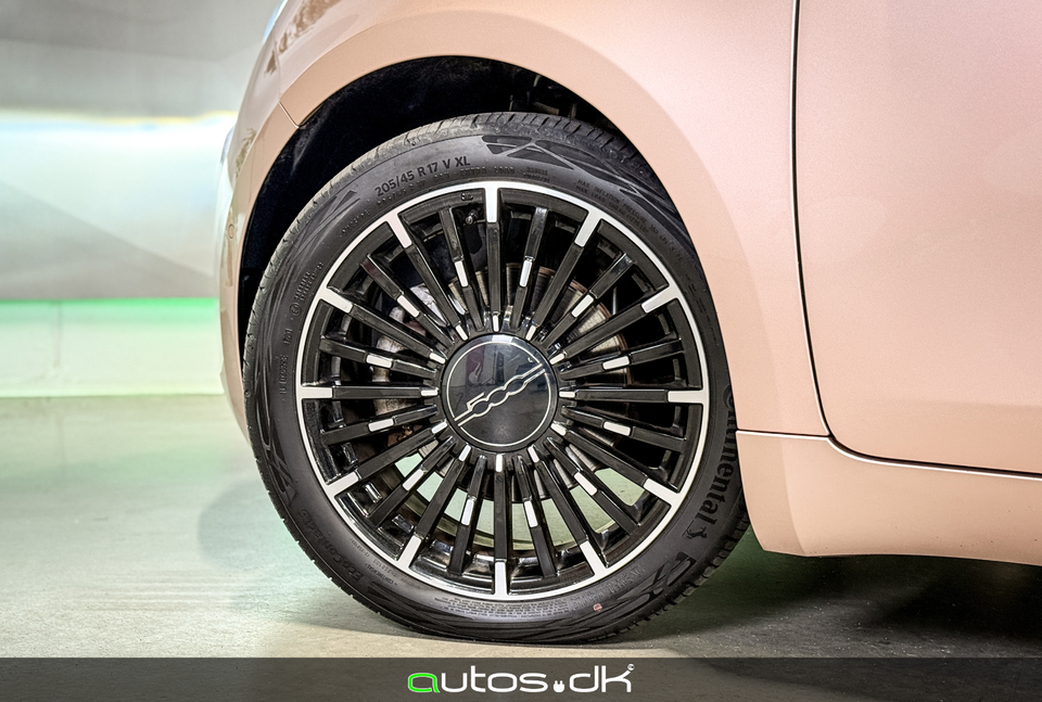 Fiat 500e 42 la Prima 3+1 4d