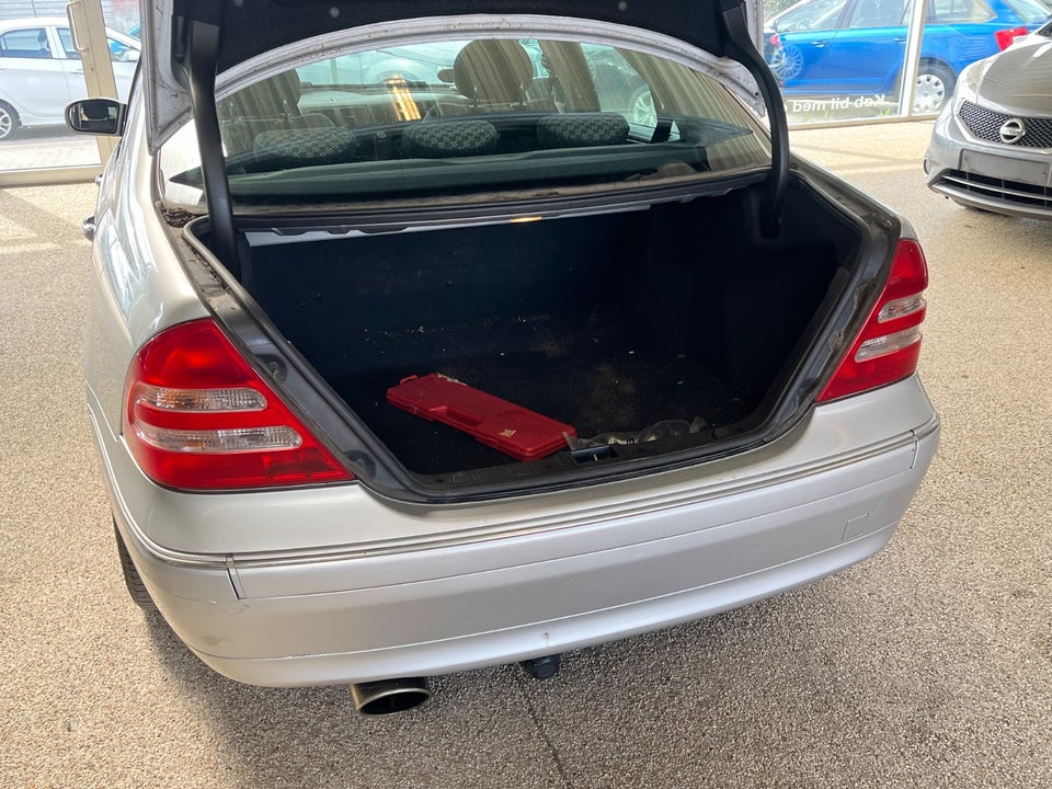 Mercedes C180 1,8 Kompressor Avantgarde aut. 4d