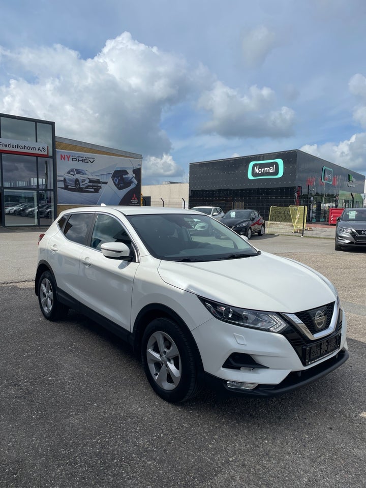 Nissan Qashqai 1,2 Dig-T 115 Acenta Connect 5d