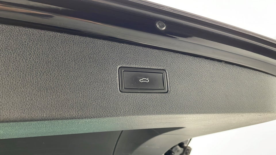 VW Tiguan 1,4 eHybrid Elegance DSG 5d