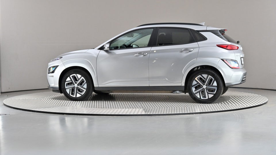 Hyundai Kona 64 EV Essential 5d