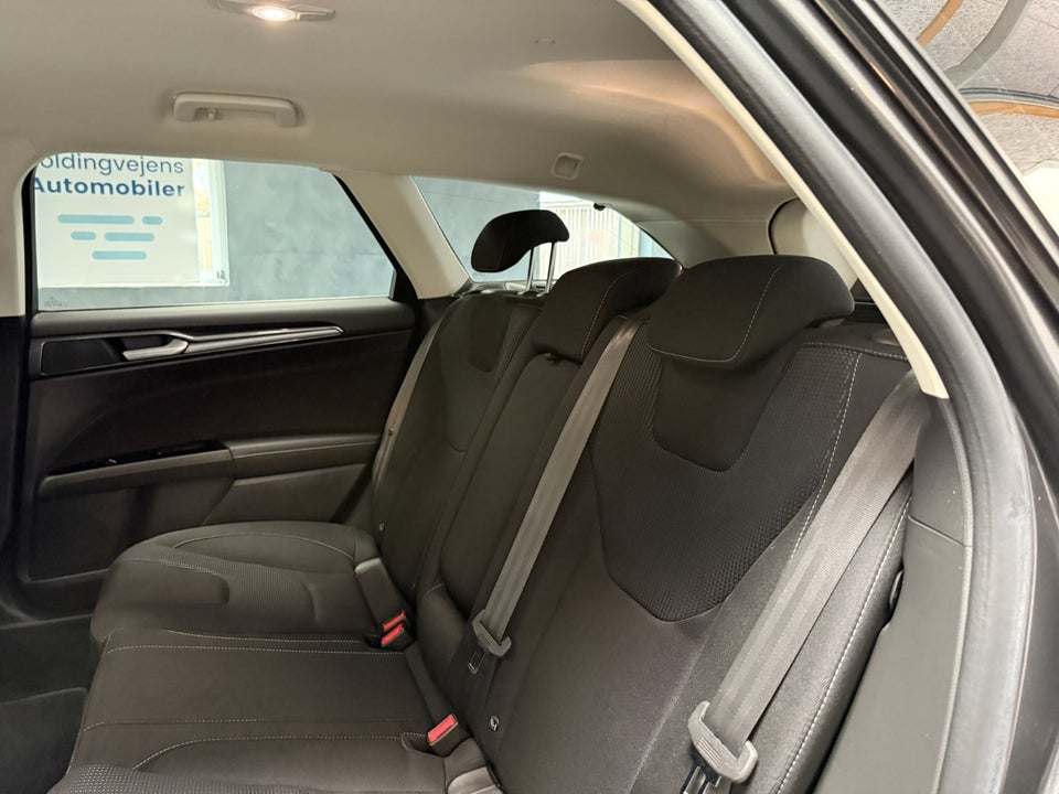 Ford Mondeo 2,0 HEV Titanium stc. CVT 5d