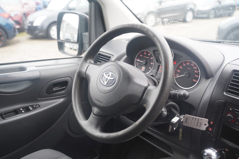 Toyota ProAce 2,0 D 163 T2 L2H1 aut. 5d