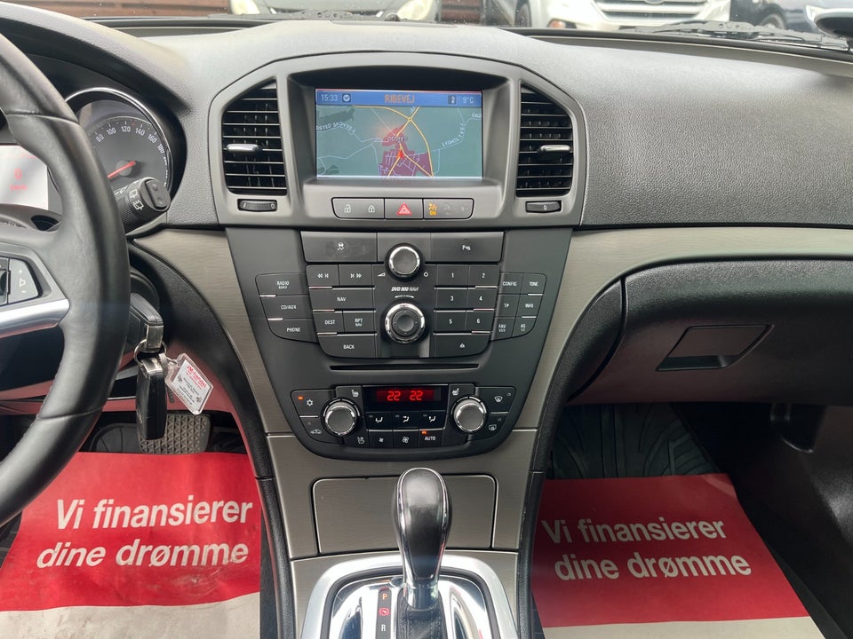 Opel Insignia 2,0 T 220 Cosmo Sports Tourer aut. 5d