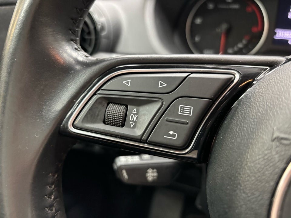 Audi Q2 30 TDi Sport 5d