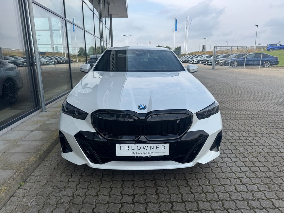 BMW i5 eDrive40 M-Sport Pro 4d