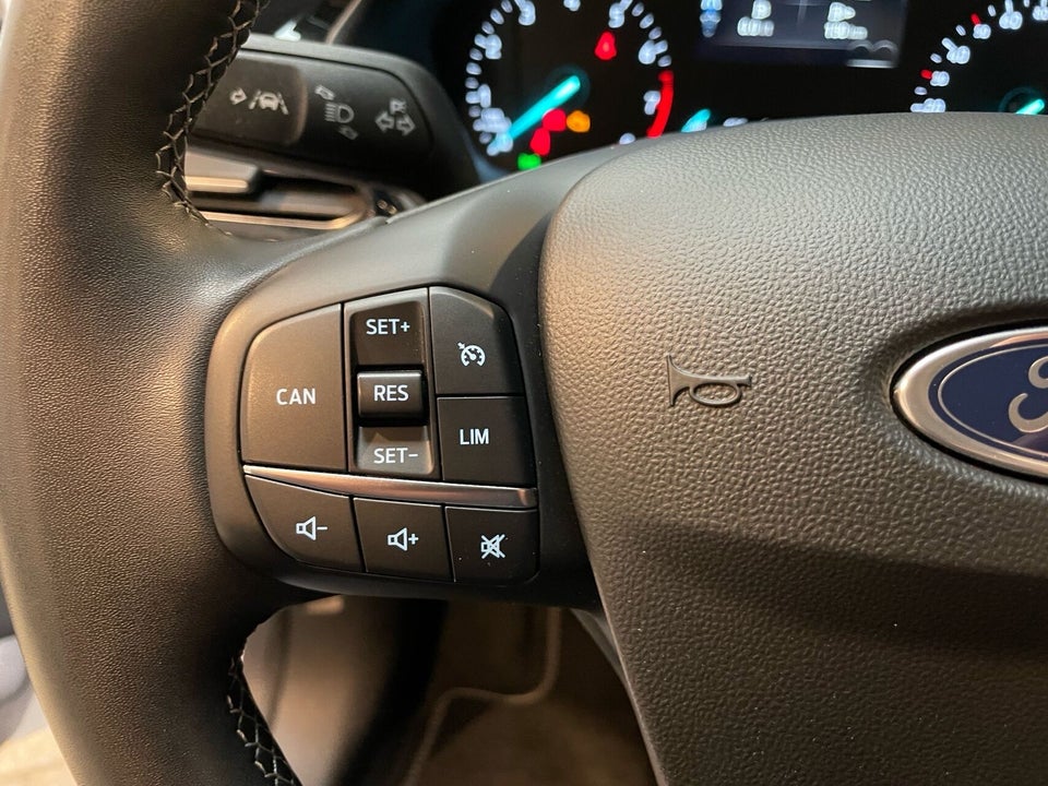 Ford Fiesta 1,0 EcoBoost mHEV Titanium 5d