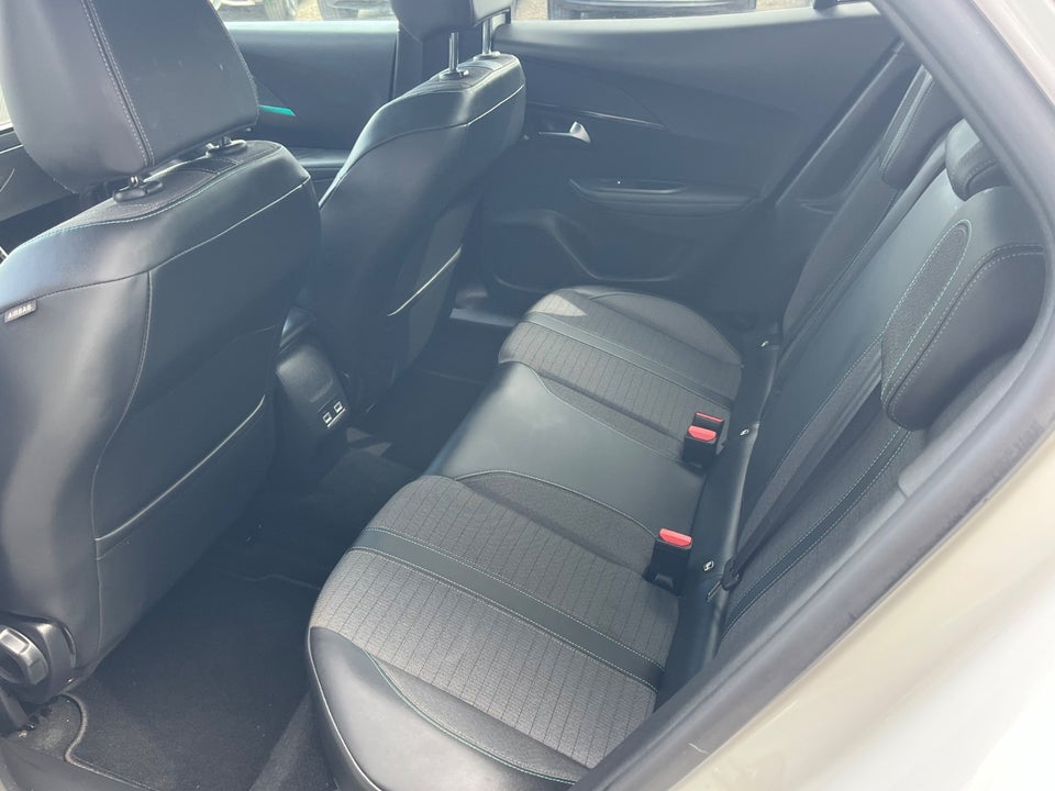 Peugeot 2008 1,2 PureTech 130 Allure EAT8 5d