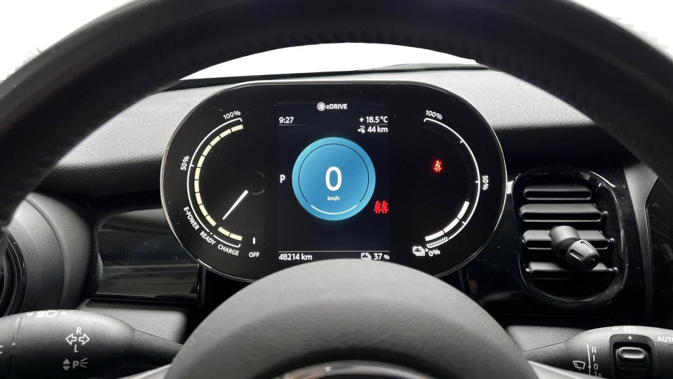 MINI Cooper SE Essential 3d