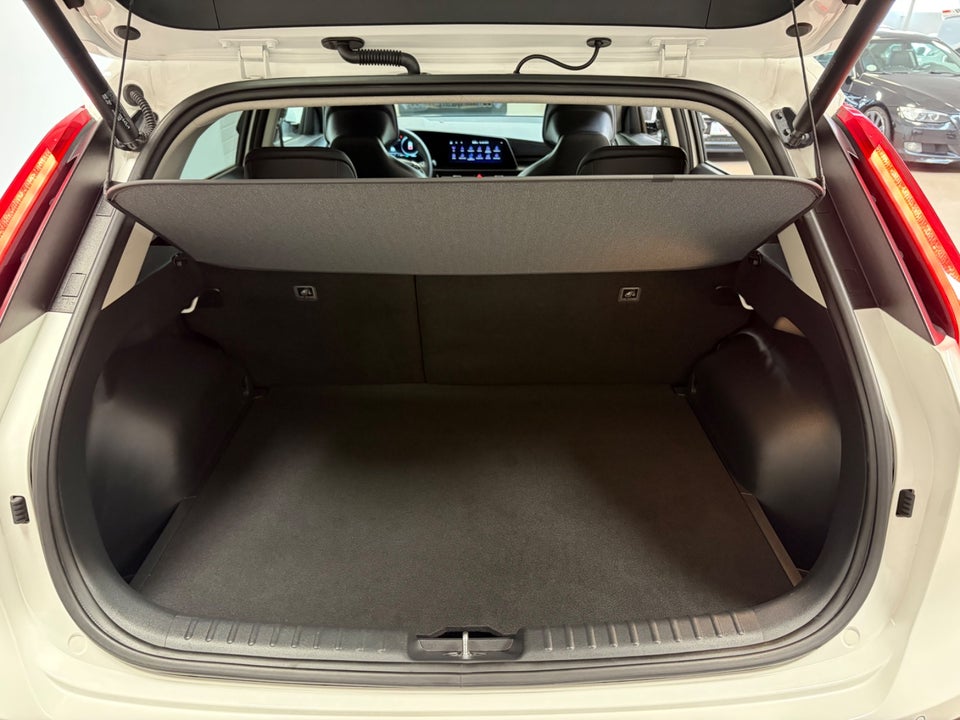 Kia Niro 64 EV Upgrade 5d