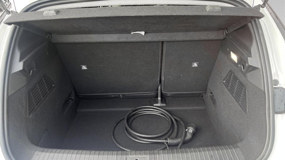 Renault Megane E-Tech 40 Equilibre 5d