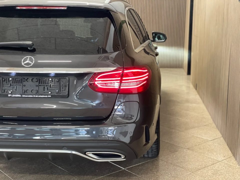 Mercedes C300 de 2,0 Advantage AMG stc. aut. 5d