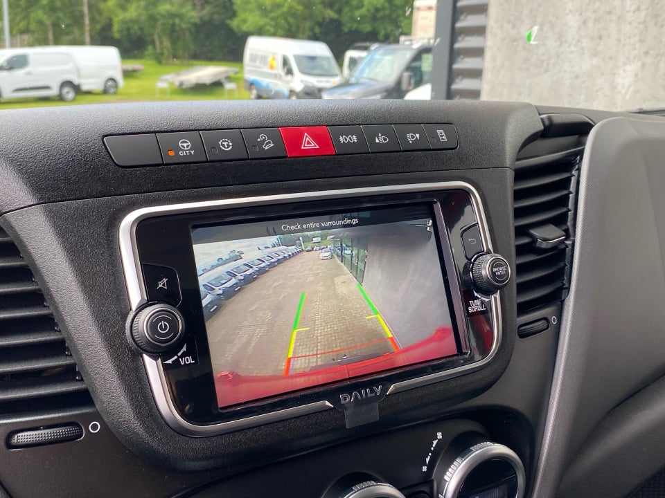 Iveco Daily 3,0 35S18 12m³ Van AG8